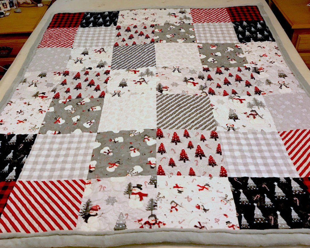 Christmas Holiday Patchwork Quilt, Snowmen and Snowflakes, 55” Wide x 65” Long (SKC-1034)